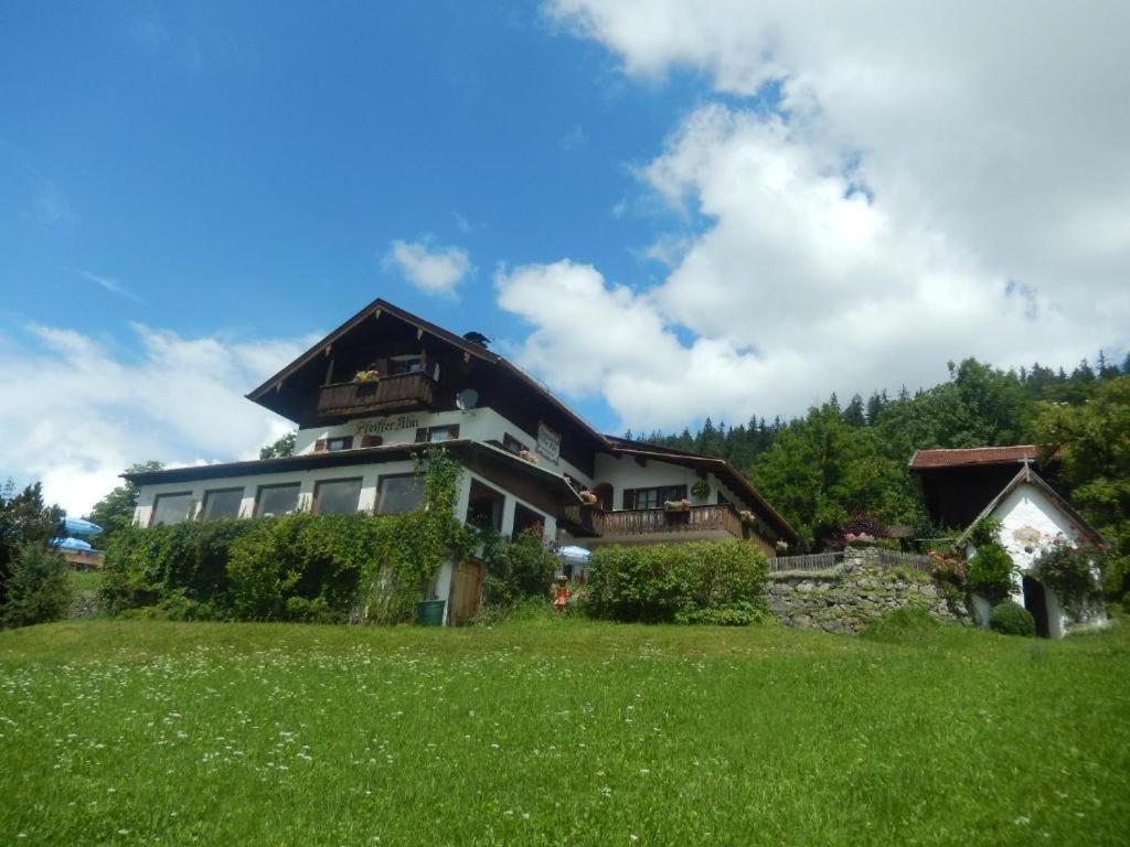 Pfeiffer Alm Am Sonnenhang Mit Blick Auf Die Zugspitze Garmisch-Partenkirchen Extérieur photo