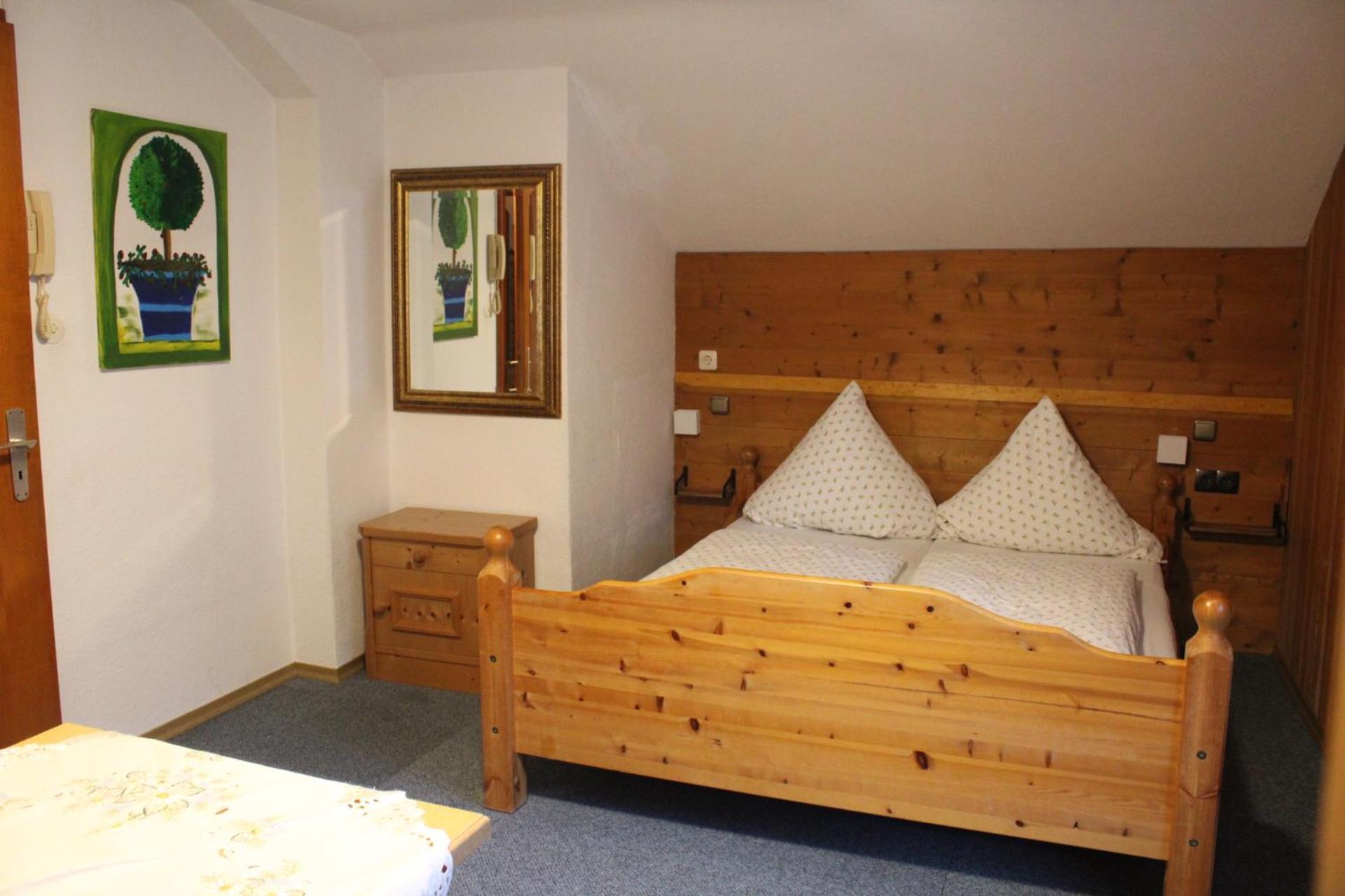 Pfeiffer Alm Am Sonnenhang Mit Blick Auf Die Zugspitze Garmisch-Partenkirchen Chambre photo